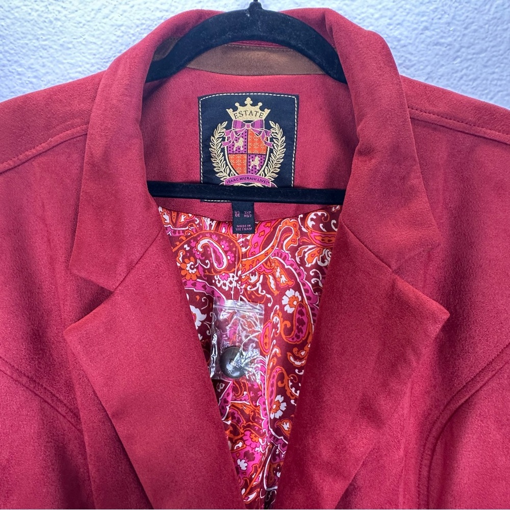 Isaac Mizrahi Vibrant Red Faux Suede Blazer - Picture 4 of 9